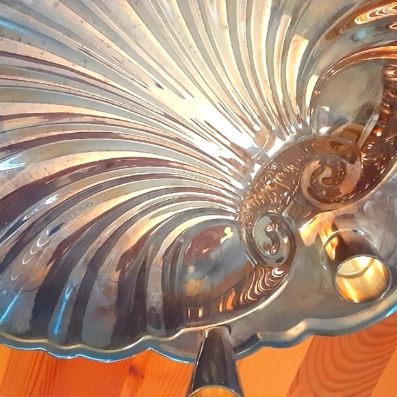 Silver Clamshell Vintage Tray - Picture 4 of 8